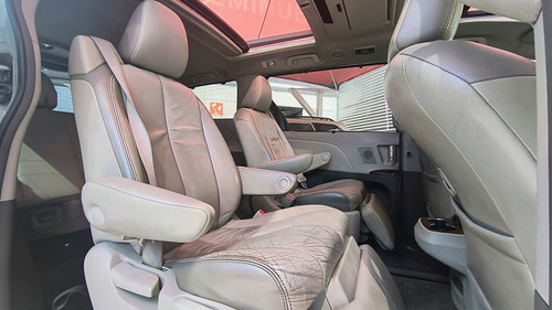 Toyota Sienna 3.5 Limited V6 At