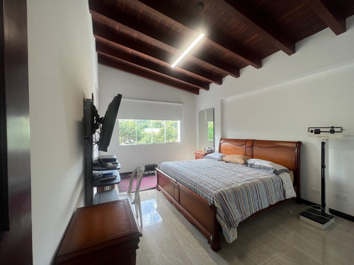 En Venta O Alquiler Casa En Prados Del Este, Calle Cerrada, Baruta.