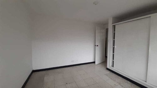 Imagen 13 de 17 de Apartamento En Arriendo En Cali Urbanización La Flora