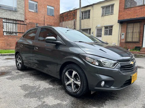 Chevrolet Onix 1.4 Ltz 4 p