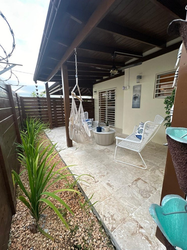 Espectacular Casa De 3 Habitaciones Y 2 Baños En Venta Punta Cana
