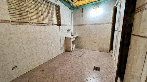 Imagen 18 de 30 de Pb Planta Baja Venta Caballito C/patio Y Cochera