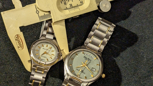 Pareja De Relojes Philip Persio De Titanio Japoneses Genuino (Usado)