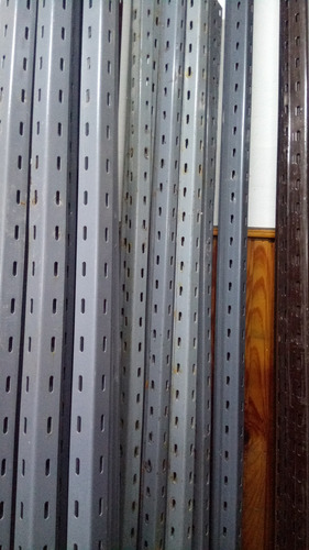 Parantes De Estanteria 2 Mts (chapa 18) Nuevos Plateado (Usado)