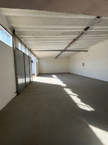 Alquiler Local Comercial Paso De Carrasco Con Cochera