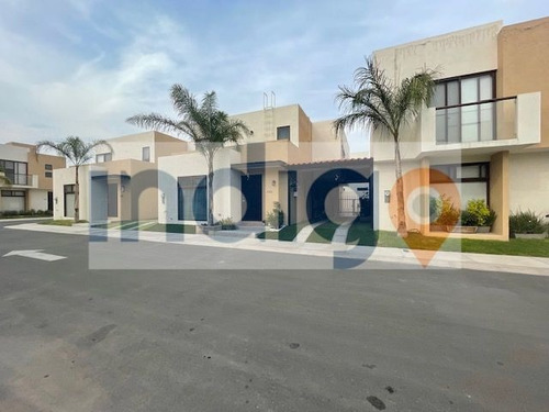 Imagen 2 de 30 de Casa En Venta Puerta Real Ii