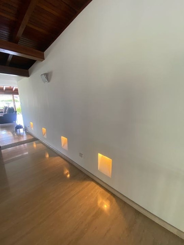 Imagen 3 de 26 de Se Vende Casa 640m2 4h+4s/8b/12p Cerro Verde 0746