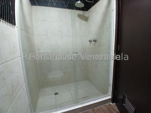César Bullones Vende Estupenda Casa Remodelada En Caminos De Tarabana, Cabudare, Lara 25-19960