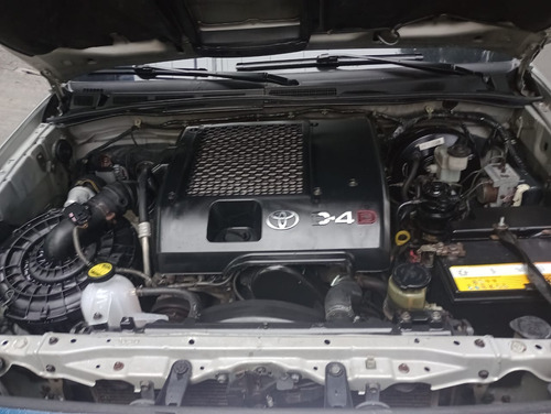 Toyota SW4 3.0 Srv 7l 4x4 Aut. 5p