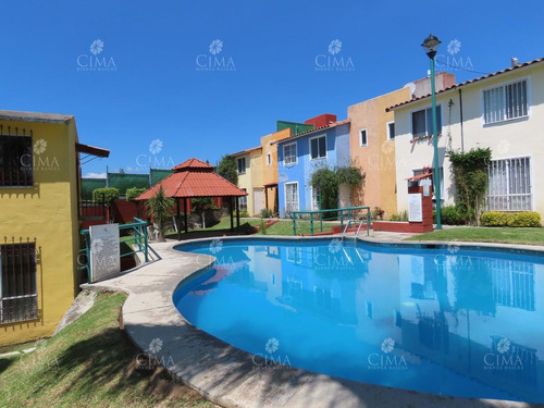 Imagen 1 de 19 de Venta Casa En Condominio Bugambilia Tzompantle - V222