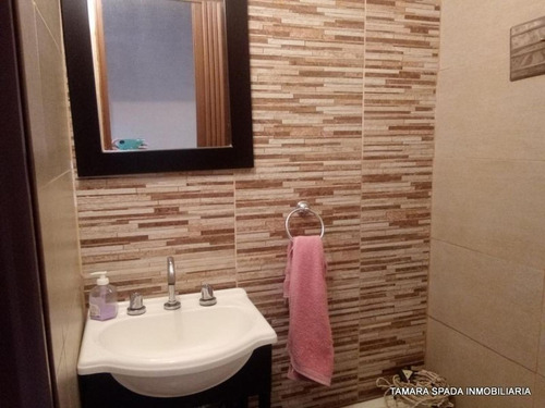 Imagen 5 de 12 de Impecable Duplex En Zona Centro