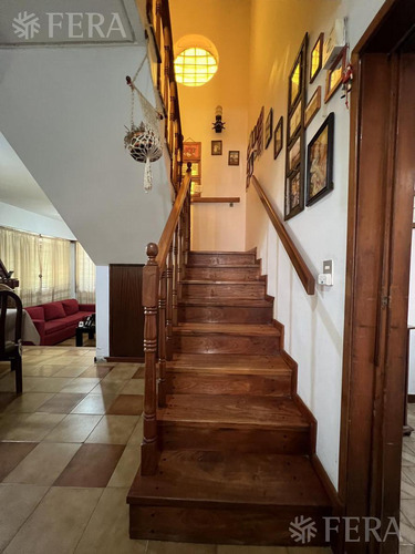 Venta Casa 3 Ambientes Con Cochera, Patio Con Parrilla Y Terraza En Wilde