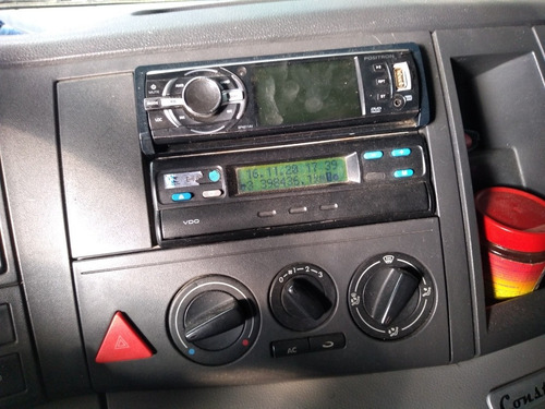 Imagem 6 de 8 de Volkswagen Constellation 25-320