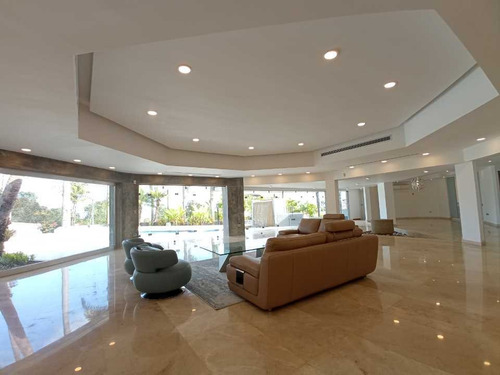 Imagen 6 de 29 de Se Vende Casa 900 M² 6h/7b/10pe La Lagunita