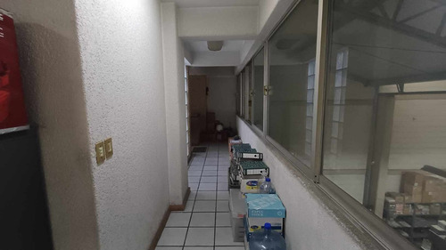Excelente Bodega En Escandon Con Area De Oficinas Y Estacionamientos