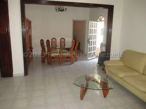 Casa En Venta Las Acacias 30/05 Jg