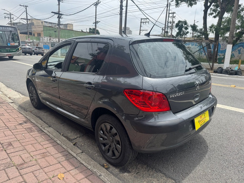 Peugeot 307 1.6 Presence Flex 5p