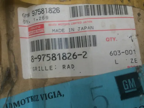 Parrilla Suzuki Npr 06-15