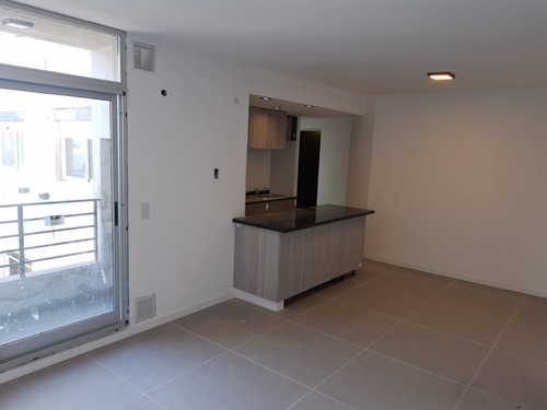 Piso Exclusivo 3 Dormitorios,2 Baños-b-martin