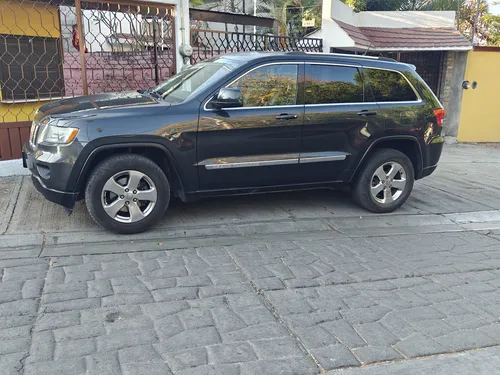 Jeep Grand Cherokee Laredo V6 Lujo 4x2 At