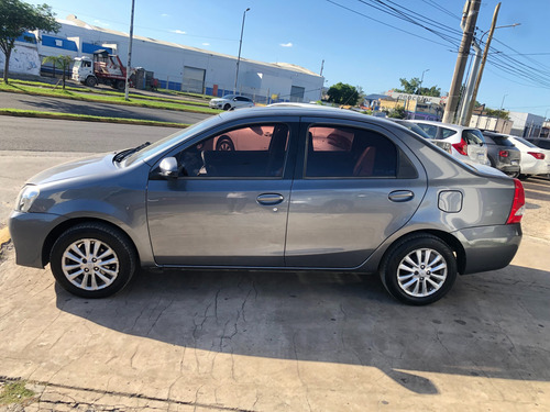 Toyota Etios 1.5 Sedan Xls