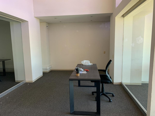 Imagen 14 de 26 de Local Para Oficina, Con Espacios Para Manejo De Grupo