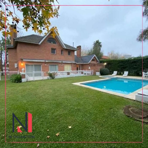Imagen 1 de 12 de Casa En Venta En Campos De Alvarez