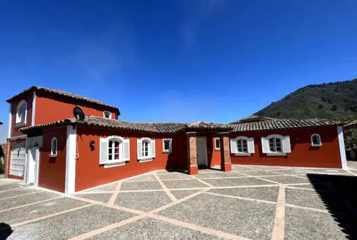 Excepcional Casa Estilo Provenzal Amoblada En Santa Augusta