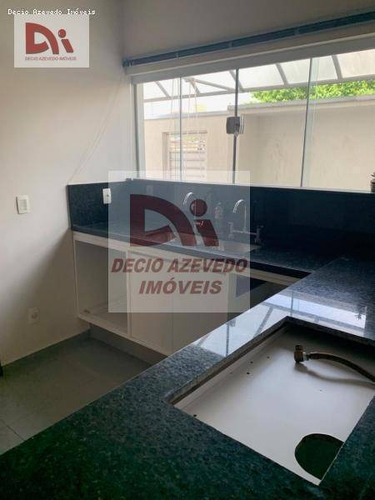 Casa Com 3 Dormitórios À Venda Por R$ 850.000,00 - Campos Do Conde Chambord - Tremembé/sp - Ca0104