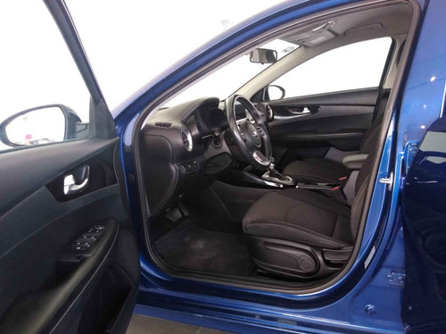 Imagen 9 de 15 de Kia Forte Sedan 2019 4p Ex, 2.0 L Mpi Atkinson Ta6, Ba, Bl,