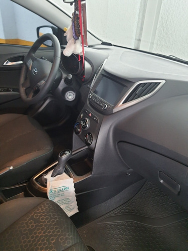 Hyundai Hb20x 2017 1.6 Style Flex Aut. 5p