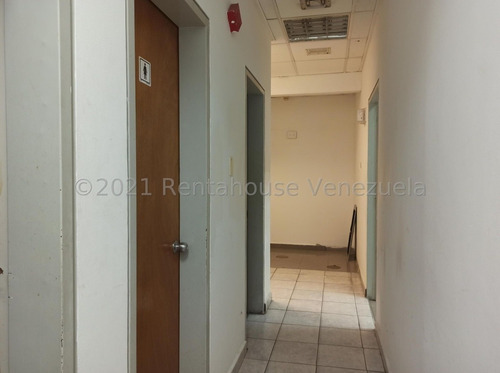 Imagen 7 de 11 de Amplio Local Comercial En Alquiler 22-371 Dc
