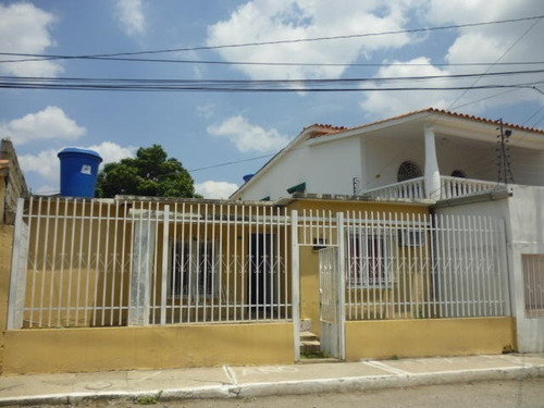Imagen 14 de 30 de Casas En Venta Barquisimeto Santa Isabel, Arnaldo J. López Tlf. 04245257450 Codigo 22-18091 Lara, Venezuela
