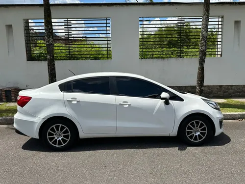 Kia Rio 1.4 4 p