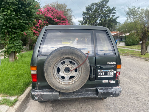 Isuzu Trooper 2.6 Ls