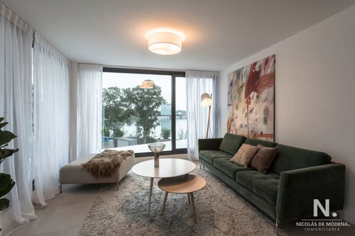 Apartamento De 4 Dormitorios En Barra De Carrasco - Ciudad De La Costa