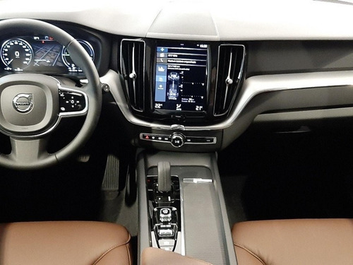 Volvo Xc60 2.0 T8 Hybrid Momentum Awd Geartronic 2020/2021