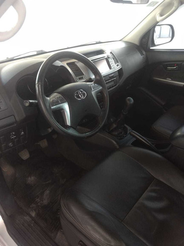 Toyota Hilux 3.0 Cd Srv Cuero 171cv 4x2 - E4 2015