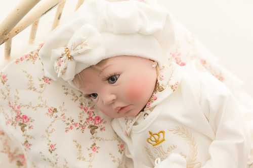 Imagem 3 de 7 de Bebê Reborn 21 Itens Princesa Silicone Combine A Entrega