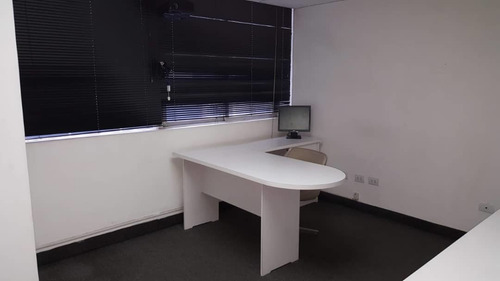 Imagen 4 de 8 de Vendo Oficina 104m2 Chacao 5912
