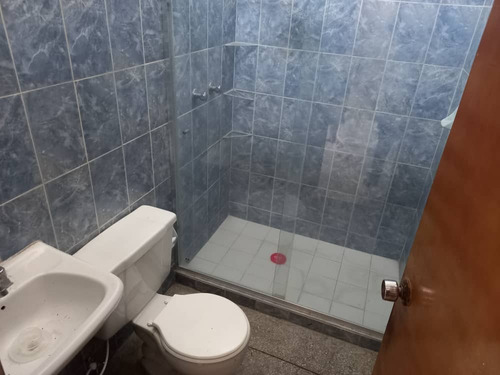 Casa En Urb. La Esmeralda, San Diego, Valencia, Plc-711