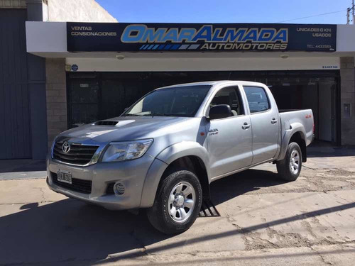 Toyota Hilux 3.0 Cd Sr 171cv 4x4 - C3 2015