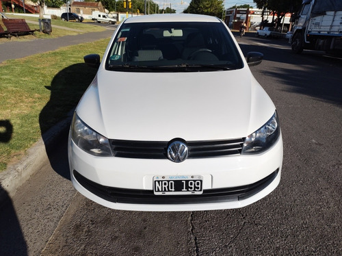 Imagen 2 de 14 de Volkswagen Gol Trend 2014 1.6 Pack I 101cv