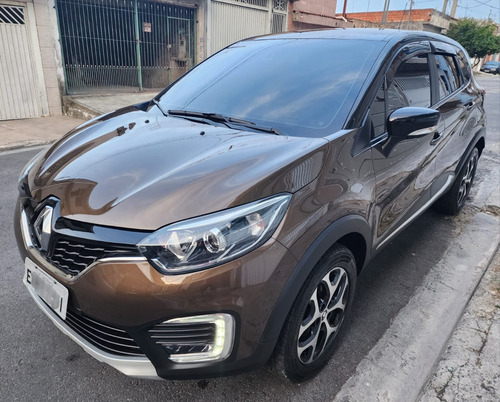 Renault Captur 1.616v Intense Sce X-tronic 5p