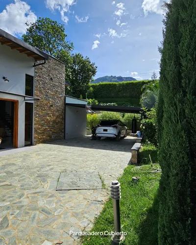 Casa En Venta En Bello Cabecera Municipal. Cod V24084