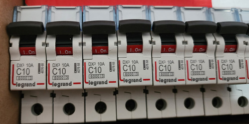 Interruptor Automatico 1p 10a 10ka Curv C Ref 407668 Legrand