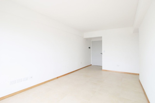 Divino 3 Amb A Estre Piso Alto.ameni. Ituzaingo