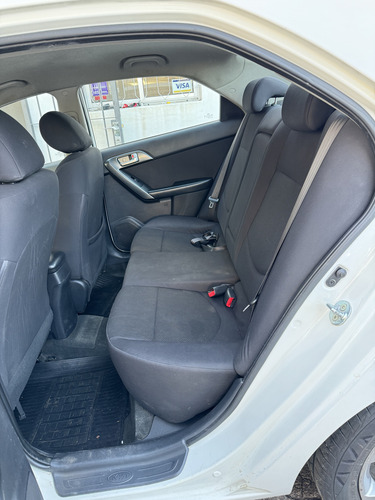 Kia Cerato 1.6 Forte 6mt