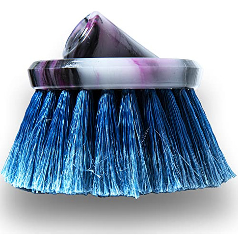 Blue Round Medium Soft Flow-thru Brush For Cleaning Car...