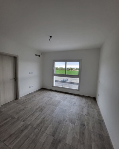 Imagen 13 de 23 de La Calandria, Duplex De 3 Dormitorios, Patio Con Pileta, 3 Baños, Escritorio